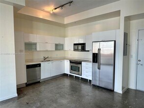 Building Photo - 1 bedroom in Miami FL 33132