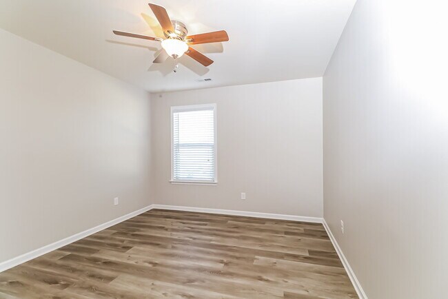 Building Photo - 10436 Honeyfur Ct