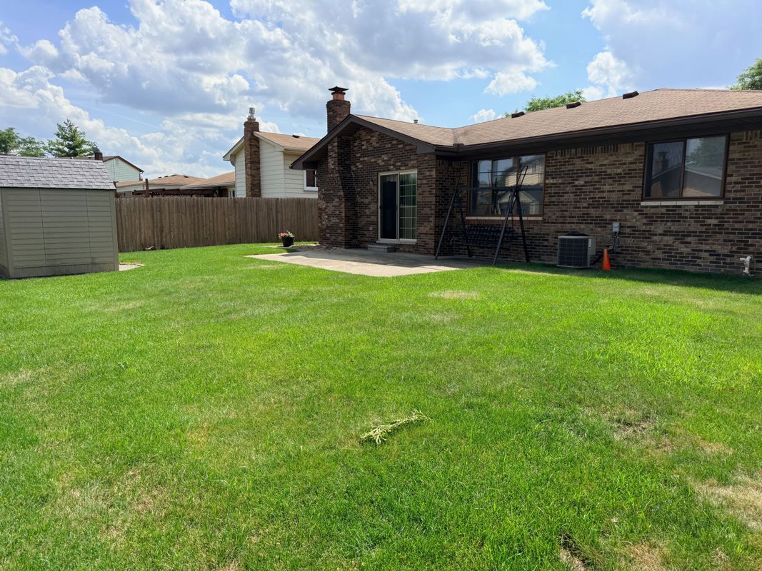 Building Photo - 38352 Coronation Dr