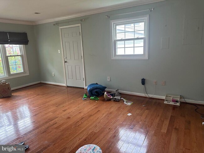 Building Photo - 4128 Point Hollow Ln