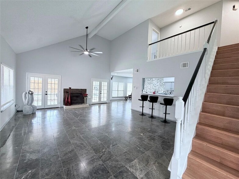 Building Photo - 7015 Puerta Vista Ln