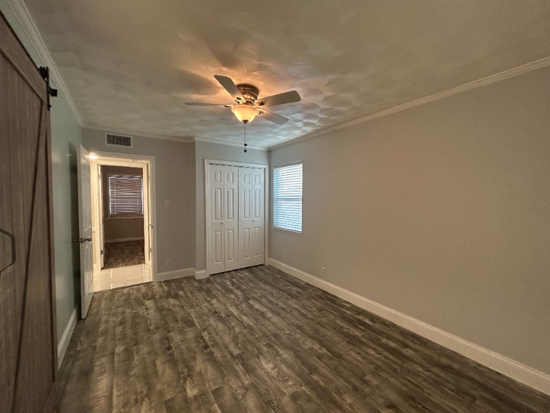 Building Photo - 2107 Tecumseh Trce