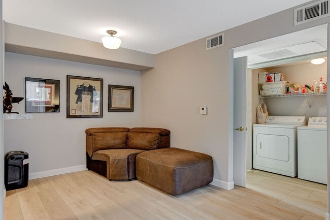 Building Photo - Chic & Convenient: Your Ground-Level Condo Retreat in Silverado Ranch