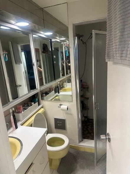 Building Photo - 200 Swanton St