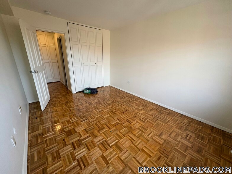 Building Photo - 175 Freeman St