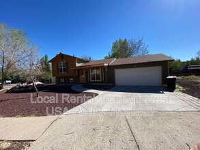 Building Photo - 1607 N Prairie Way
