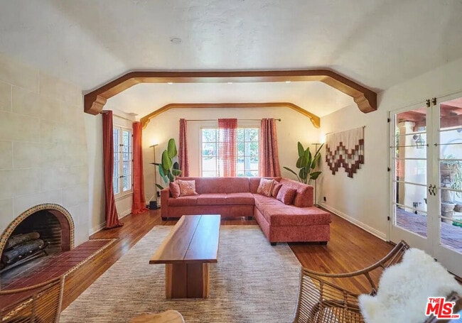 Building Photo - 1522 Pandora Ave