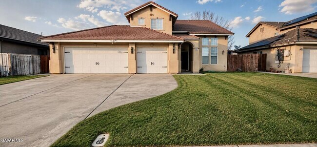 Building Photo - 2643 Summerchase Ave