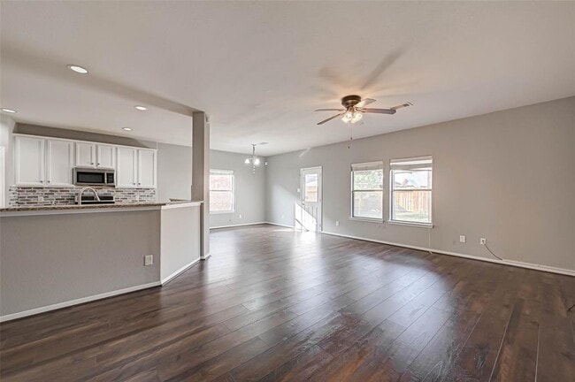 Building Photo - 502 Mornington Ln
