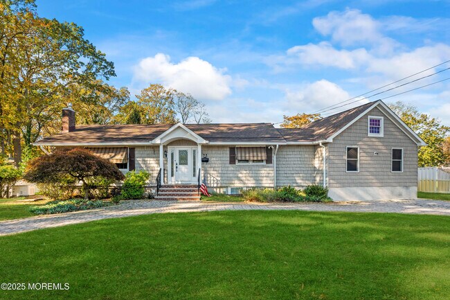 Primary Photo - 72 Whalepond Rd