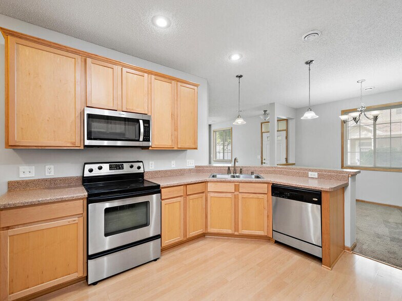 Kitchen - 3443 Cherry Ln