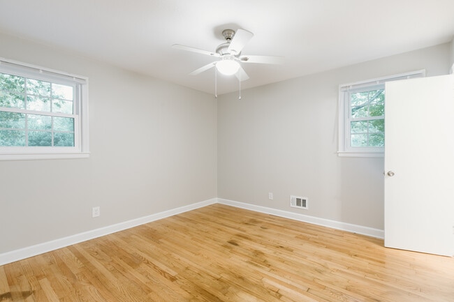 Bedroom 2 - 5 W Gantt Cir