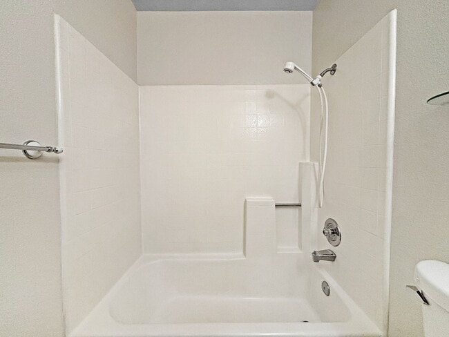 Building Photo - Charming 2BD/2BA Townhouse in Clairemont M...