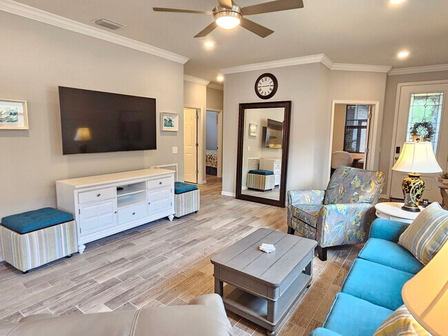 Building Photo - Annual Furnished 2 Bedroom 2 Bathroom with a Flex Room in Island Walk!
