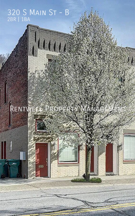 Building Photo - 320 S Main St