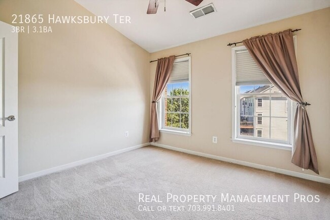 Building Photo - 21865 Hawksbury Terrace