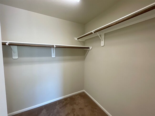 Building Photo - 625 26th Ave N