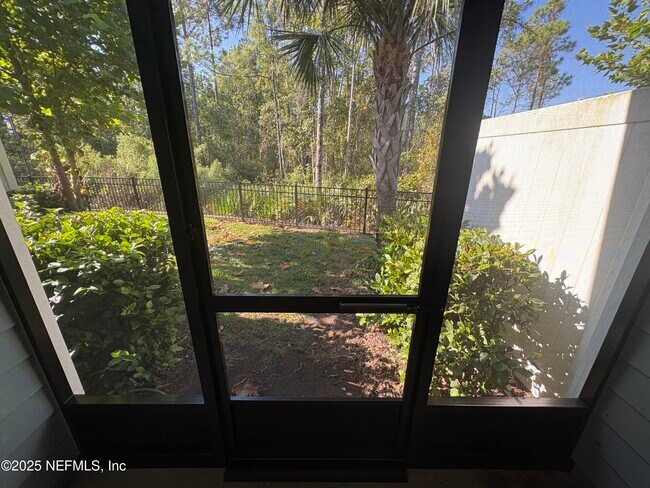 Building Photo - 363 Tamar Ct
