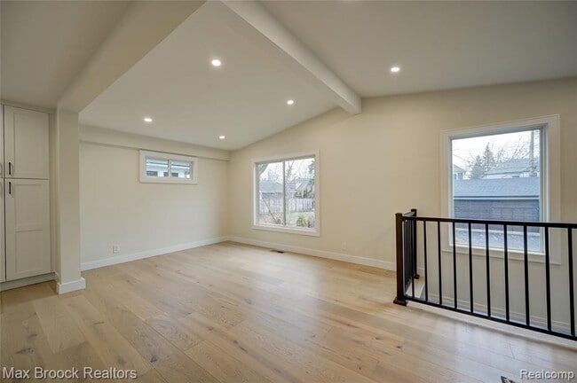 Building Photo - 409 Baldwin Ave