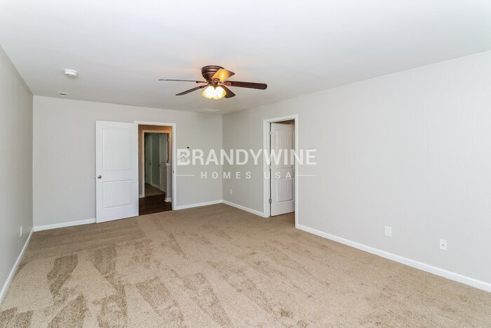 Building Photo - 104 Heritage Club Cir