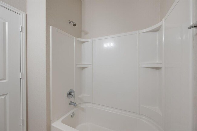 Building Photo - 19717 Per Lange Pass