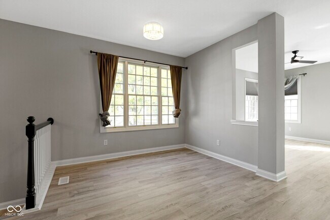 Building Photo - 12922 Ives Way