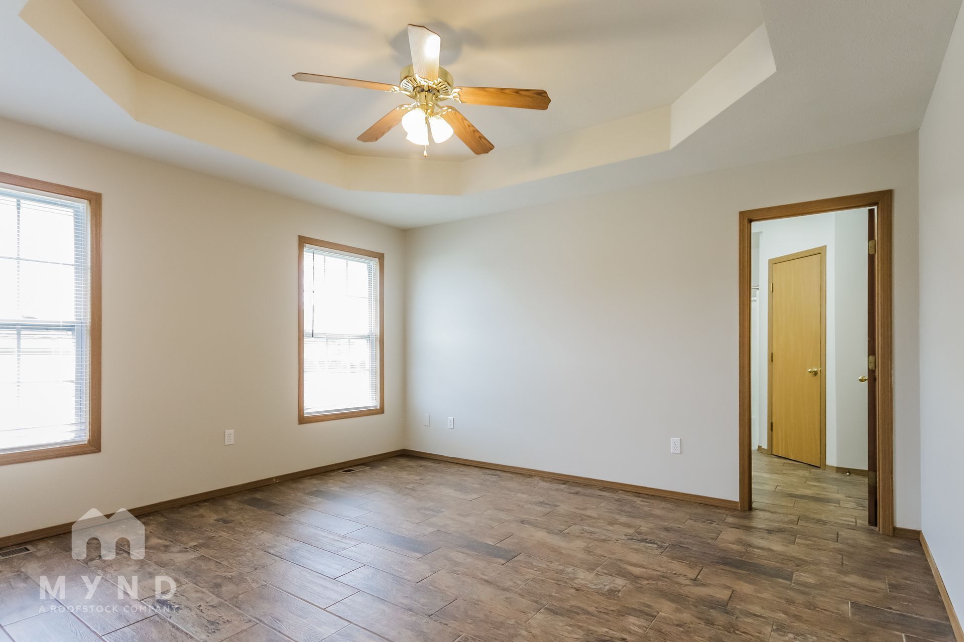 Building Photo - 418 N Century Ave