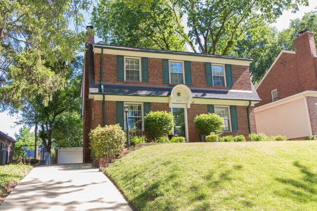 Primary Photo - 7535 Washington Ave