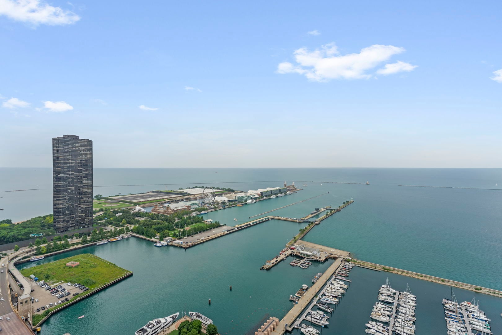Building Photo - 211 N Harbor Dr