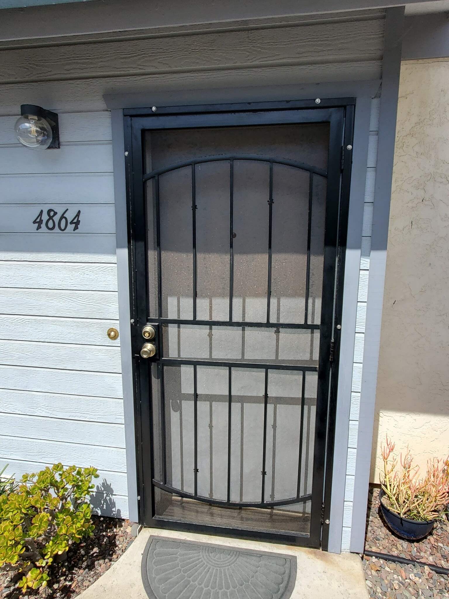 Front of unit - 4864 Cape May Ave