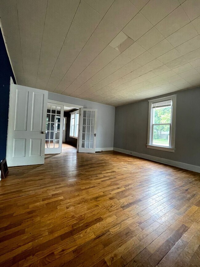 Building Photo - 1502 Ferry St