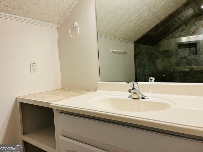 Building Photo - 2289 Roscoe Rd