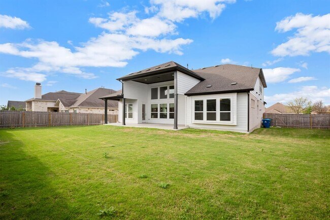 Building Photo - 20521 Martin Ln