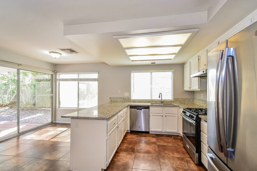 Building Photo - 1621 Running Creek Dr