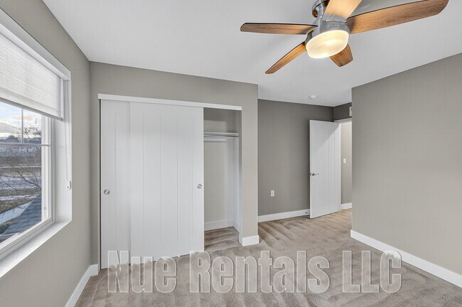 Building Photo - 549 Brennan Cir