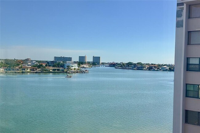 Building Photo - 500 Treasure Island Causeway