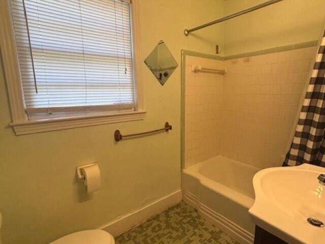 Building Photo - 1634 Mayhew St