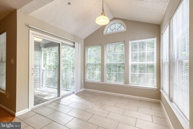 Building Photo - 8704 Natures Trail Ct