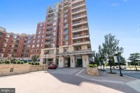 Building Photo - 3600 S Glebe Rd