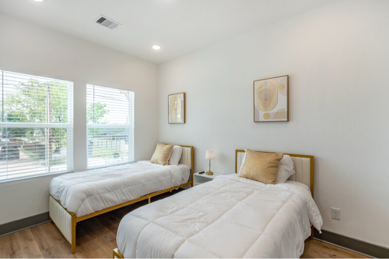 Building Photo - 7918 Ritz St