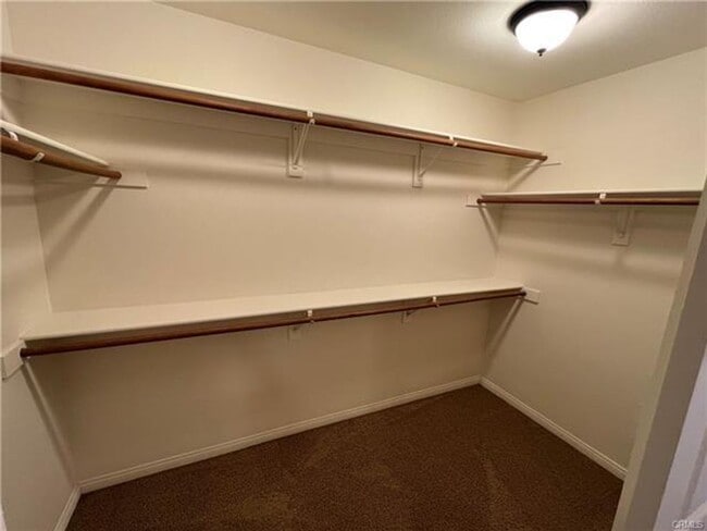 Building Photo - Canyon Hills Home