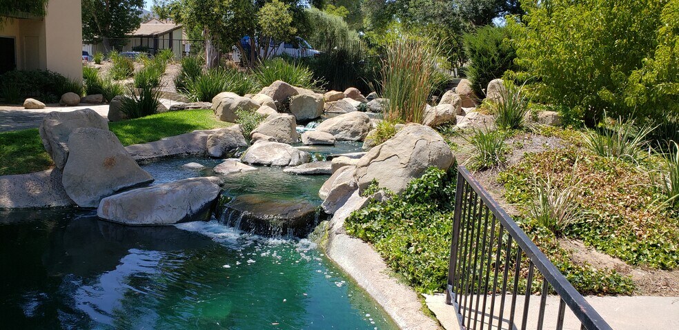 Building Photo - 24518 Nicklaus Dr