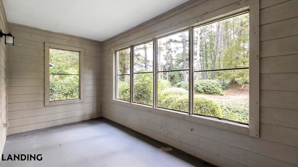 Building Photo - 3421 N Druid Hills Rd