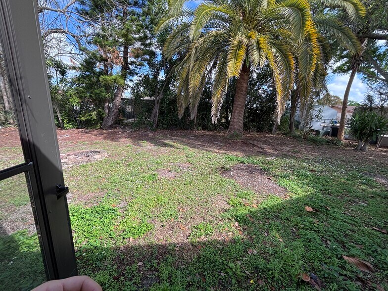 Building Photo - 5321 Foxwood Dr