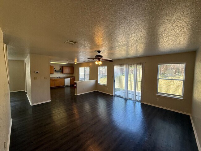 Building Photo - 11127 Vollmer Ln