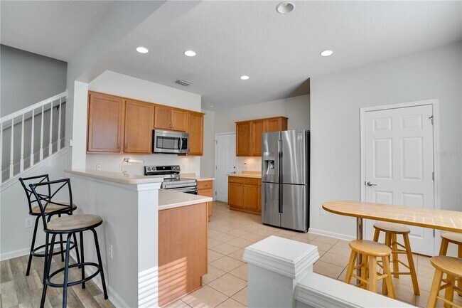 Building Photo - 2219 Snow Flake Pl