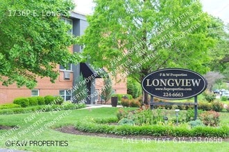 Building Photo - 1736 E Long St