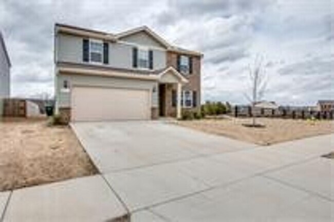 Building Photo - Beautiful 4bd 2.5ba home with Community Am...