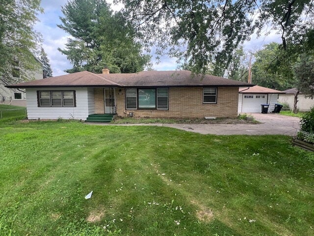 Building Photo - Updated 5-Bedroom Roseville Home with Yard...