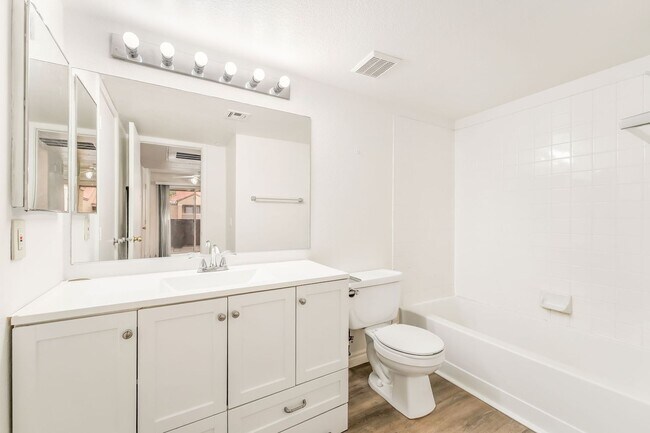 Building Photo - 2300 E Silverado Ranch Blvd